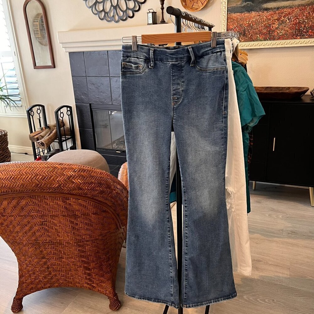 Good American Jeans Womens Size S Power Stretch Pull-On Flare High Rise Comfort - Picture 16 of 16